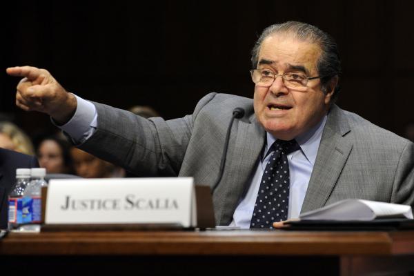 Corporate media very visibly rolls over on Scalia death invetigation