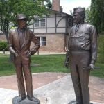 oppenheimergroves_statue_los_alamos