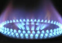 Russia offers Ukraine deal to extend gas transit contract for 1 year