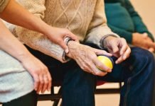 US Sens Push for Extra Help for Vulnerable Vets in VA Nursing Homes