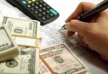 How to Decide Between a Small Business Line of Credit and a Small Business Loan
