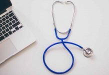 TIPS TO MANAGE EDUCATION AND CAREER IN HEALTHCARE