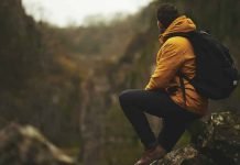 Tips To Buy Outdoor Apparel from a Retail Store