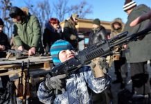 Russian Envoy to UN Says Nationalists in Ukraine Using Civilians as Human Shields